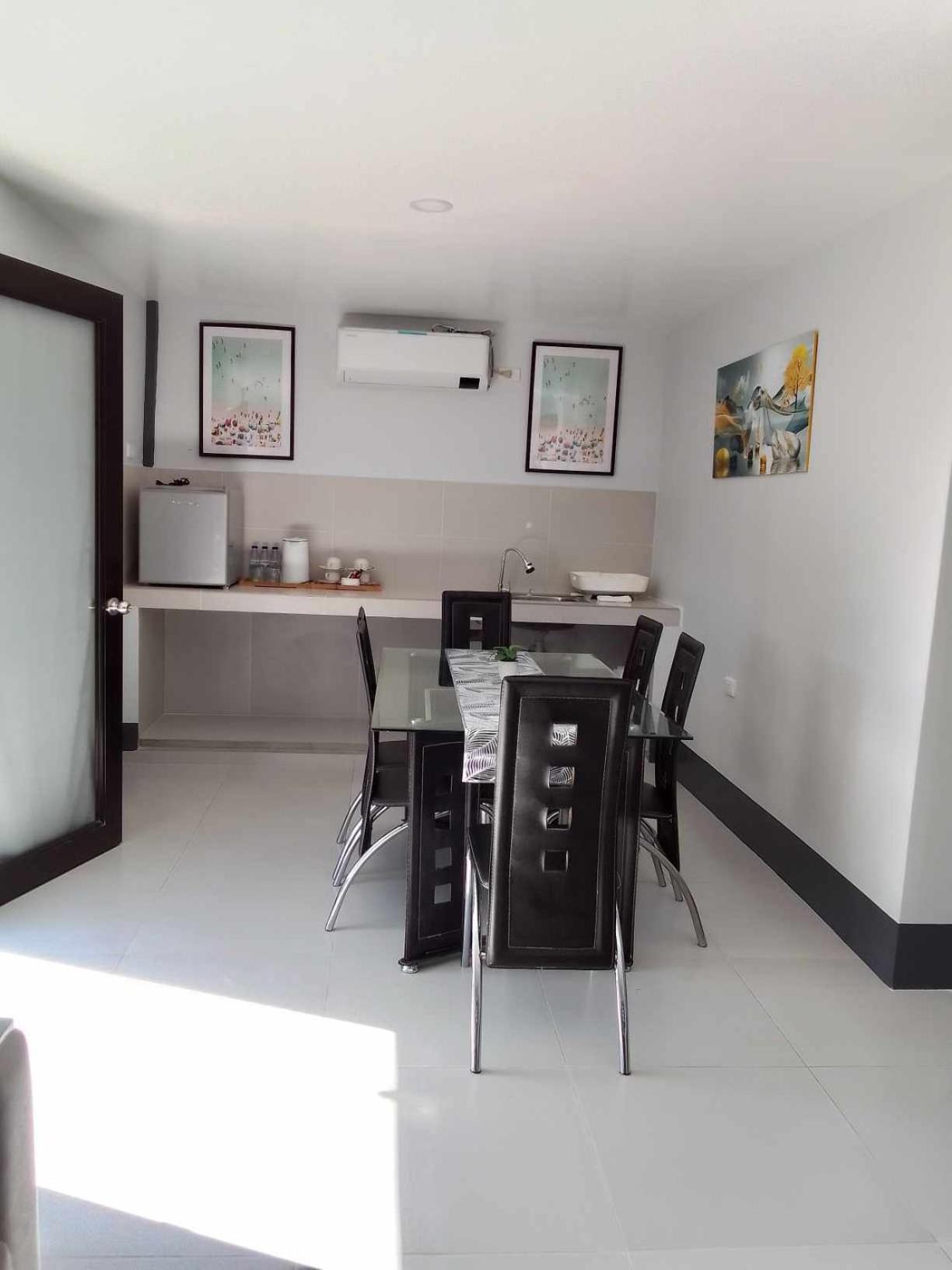 Cave Beach Resort Boutique Luxury Accomodation Dingalan Eksteriør billede