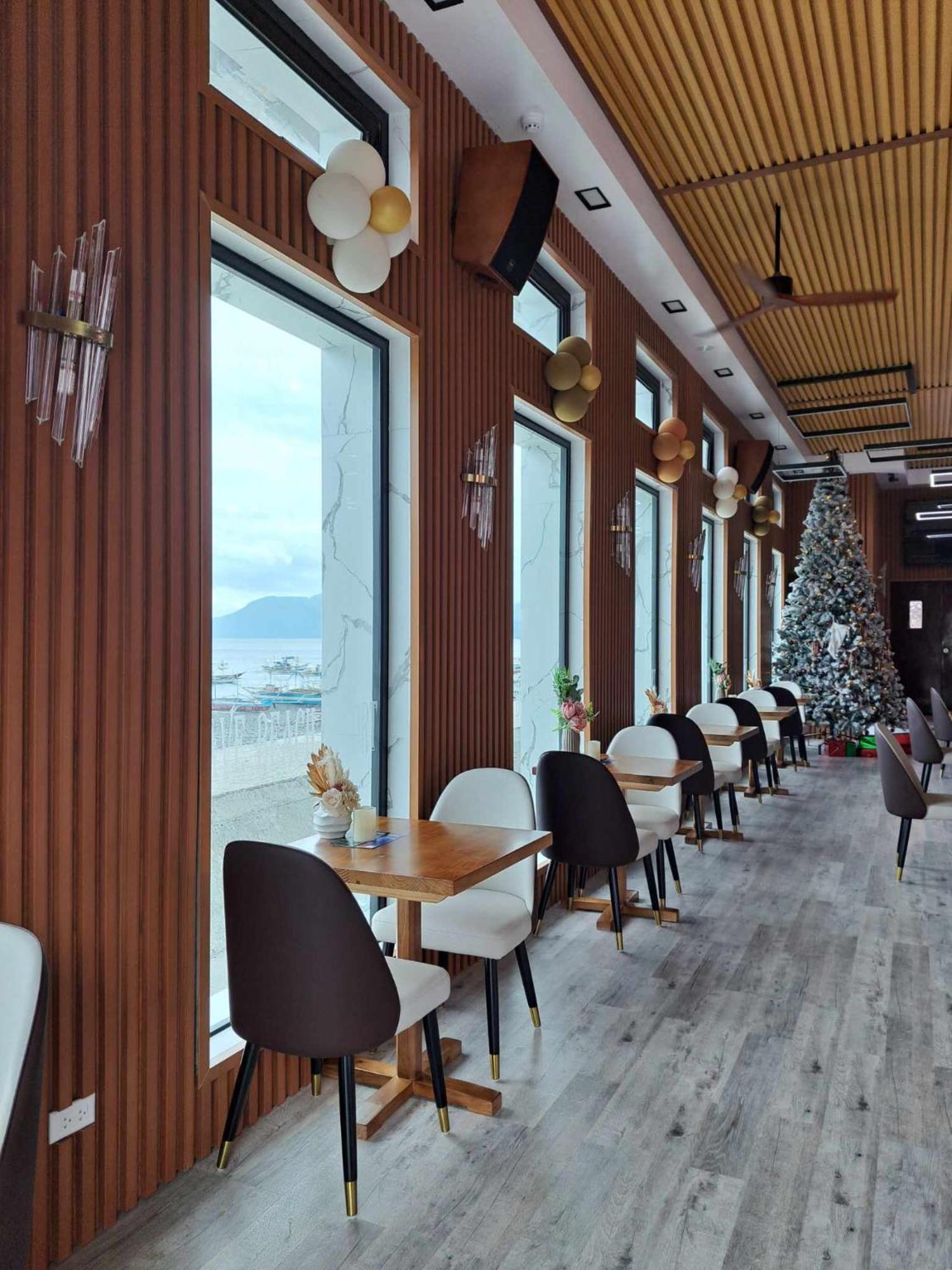 Cave Beach Resort Boutique Luxury Accomodation Dingalan Eksteriør billede