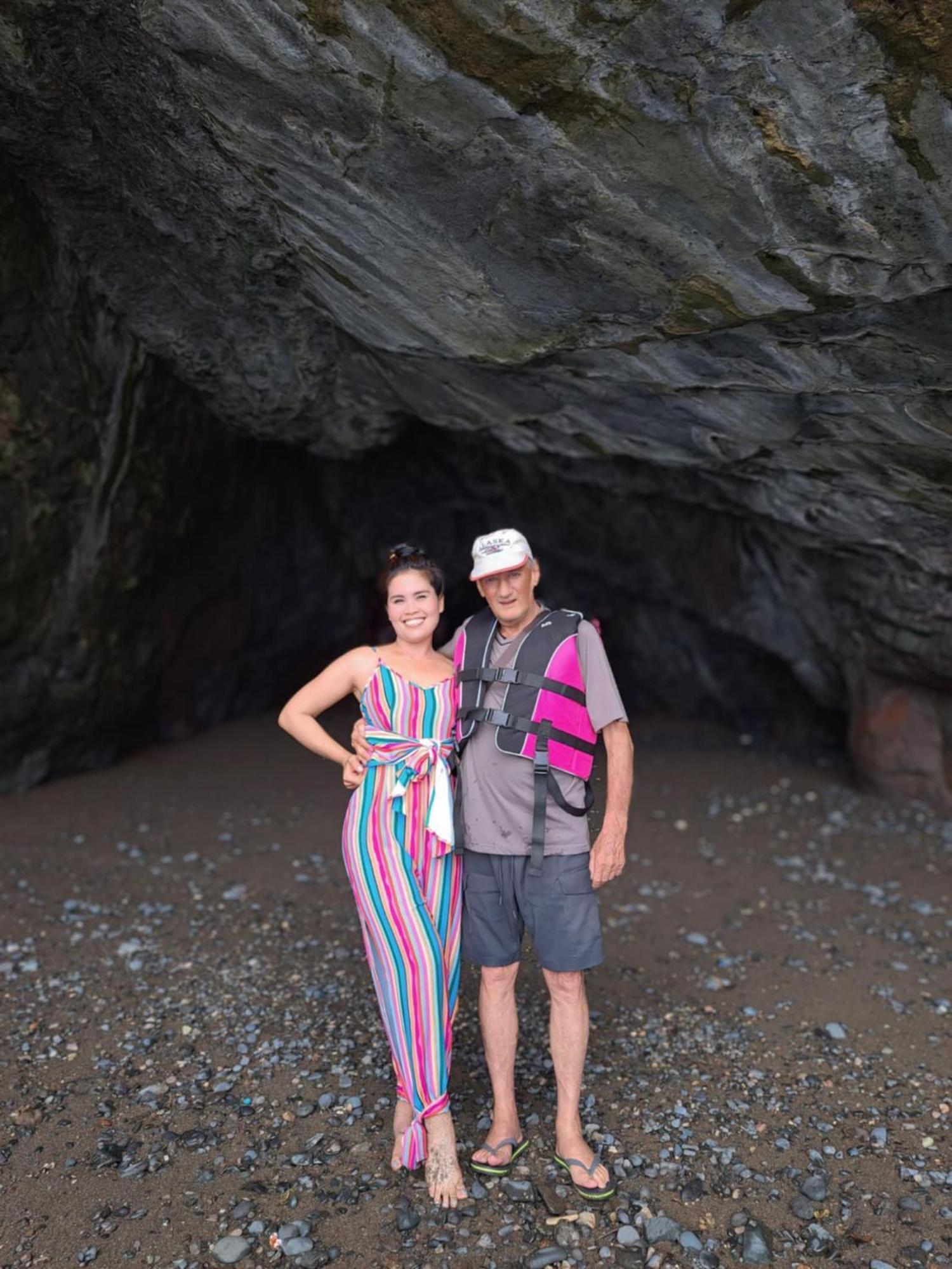 Cave Beach Resort Boutique Luxury Accomodation Dingalan Eksteriør billede