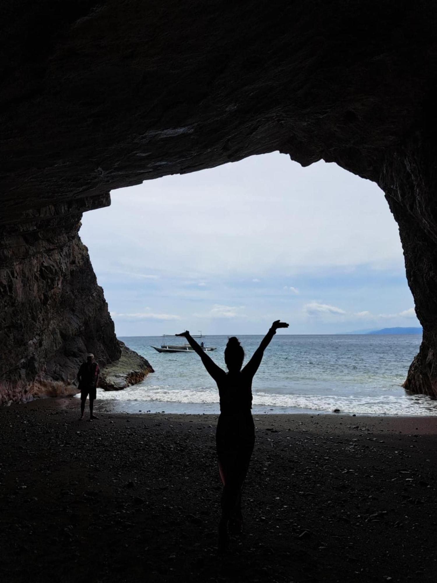 Cave Beach Resort Boutique Luxury Accomodation Dingalan Eksteriør billede